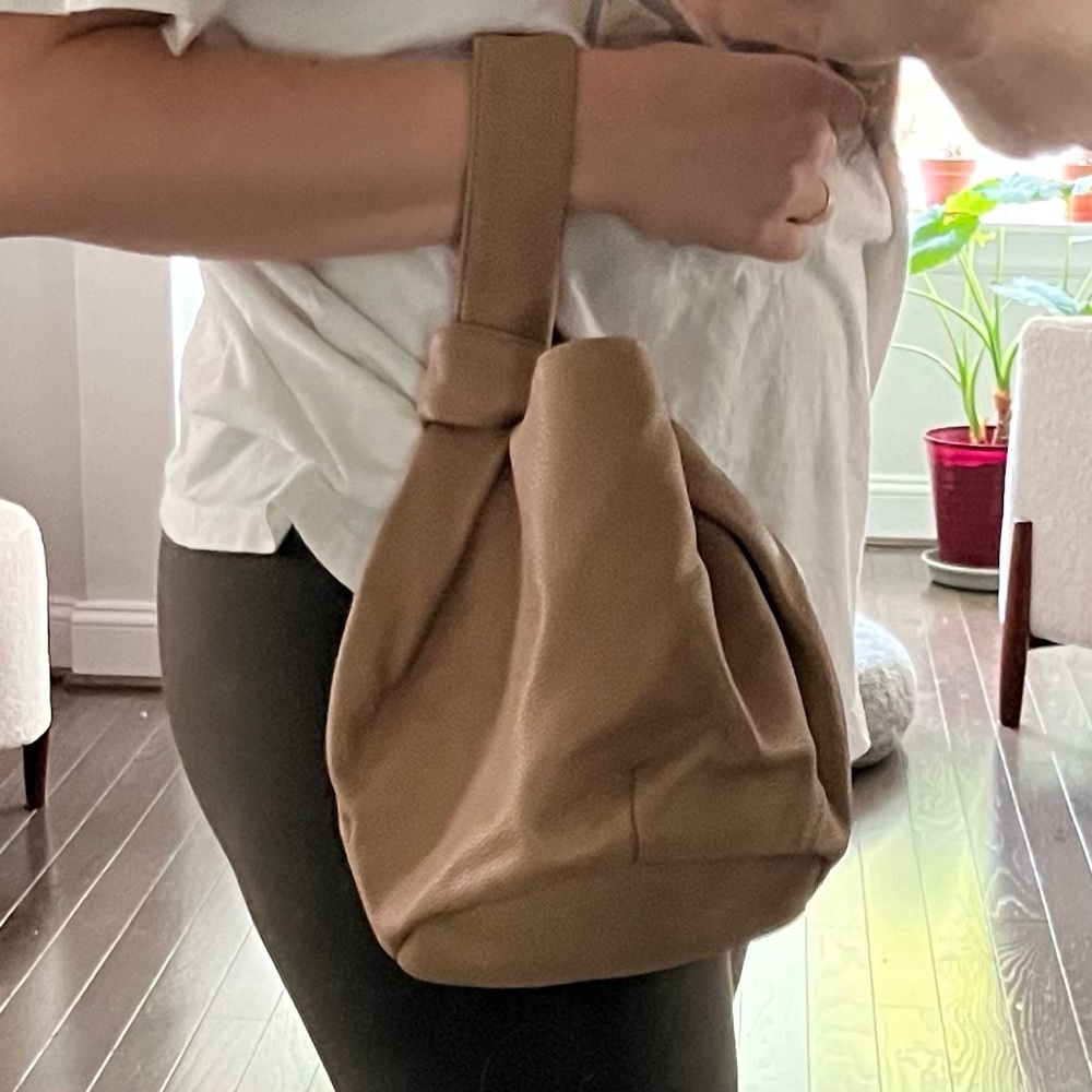 Amazon The Drop Loop Handle Handbag - image 1